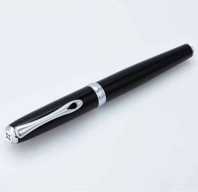Diplomat - Excellence A2 Fountain Pen - Black Lacquer Chrome