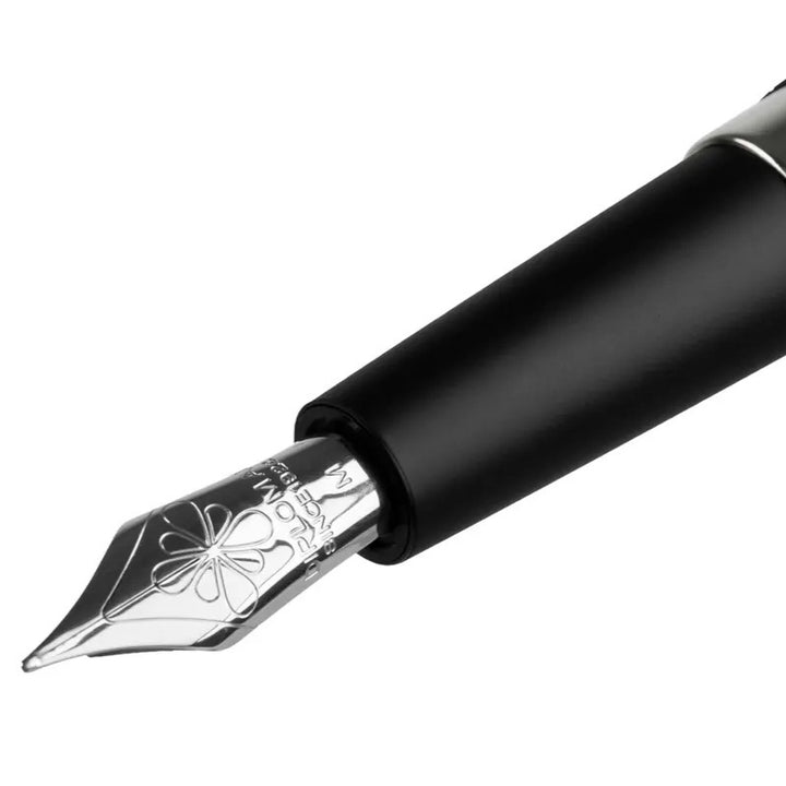 Diplomat - Fountain Pen Cobra Guilloche - Black