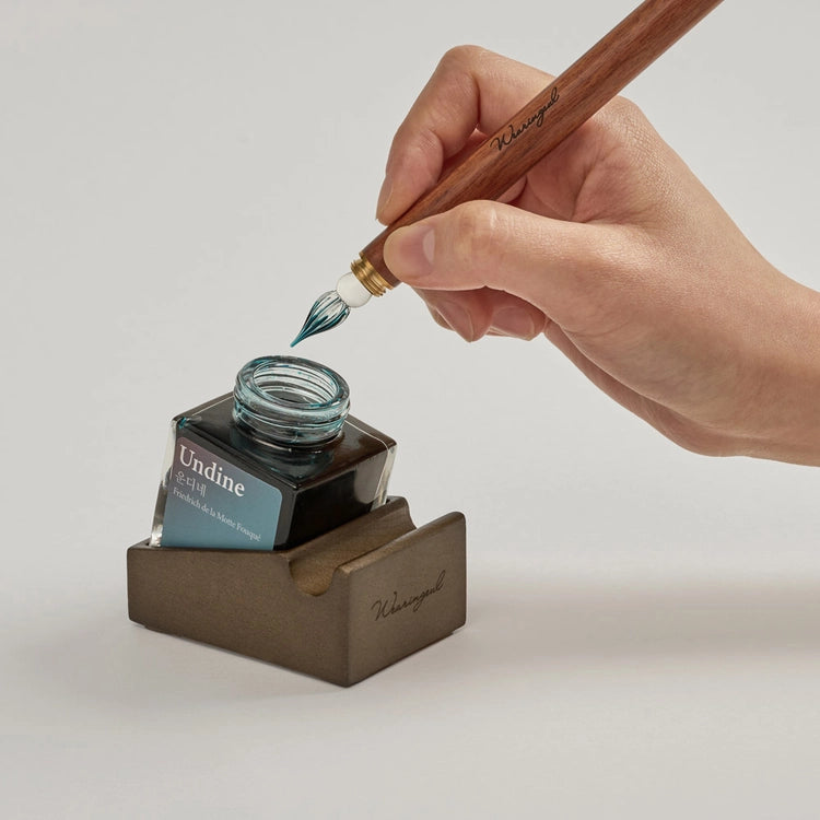 Wearingeul - Ink & Pen Rest