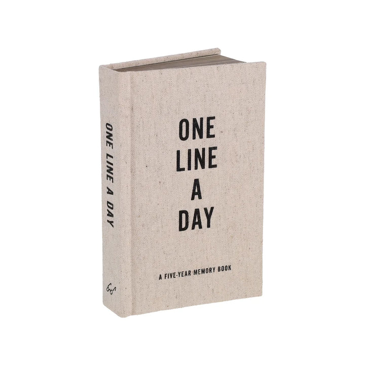 Chronicle Books - Canvas One Line a Day