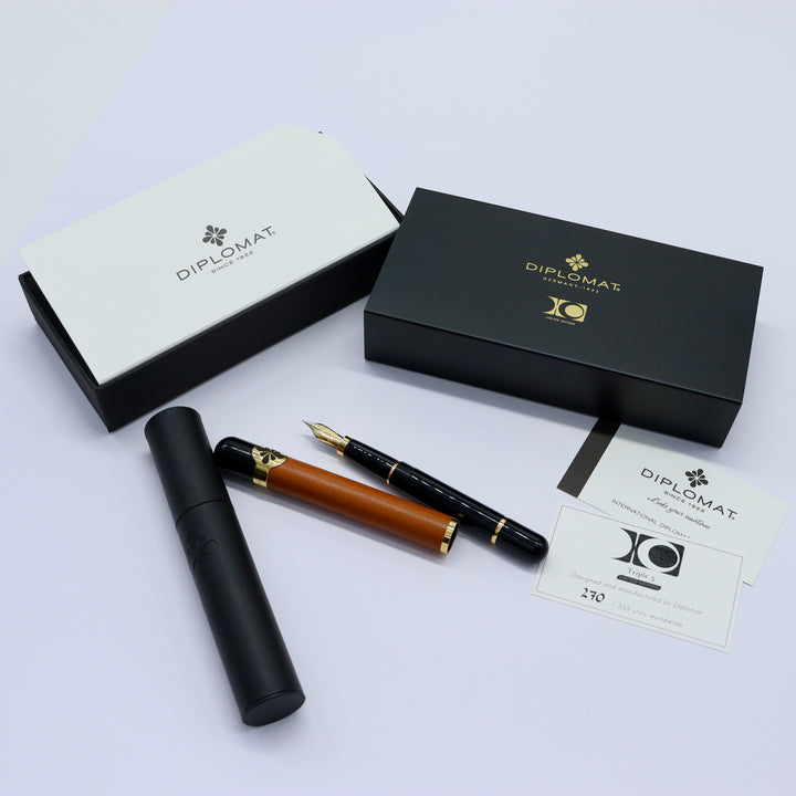 Diplomat XO Fountain Pen - Camel Leather Limited Edition