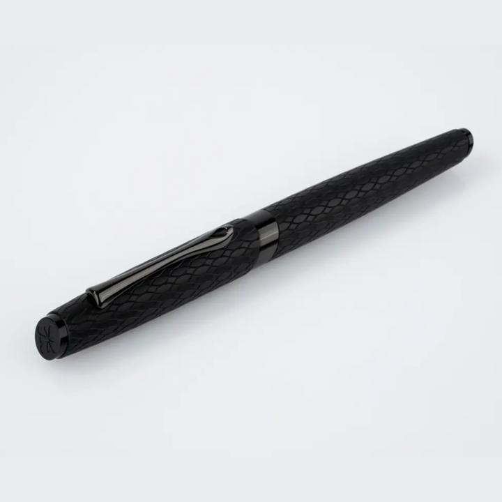 Diplomat - Fountain Pen Cobra Guilloche - Black