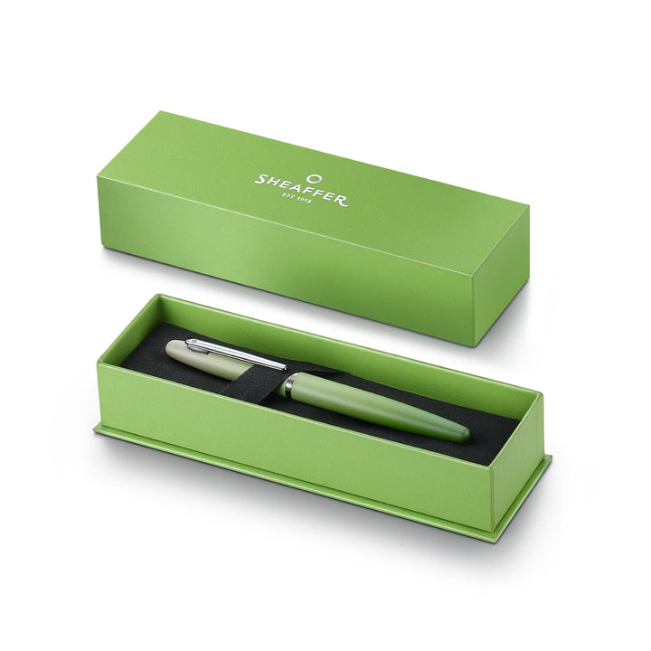 Sheaffer - VFM Gradient Fountain Pen - Matcha