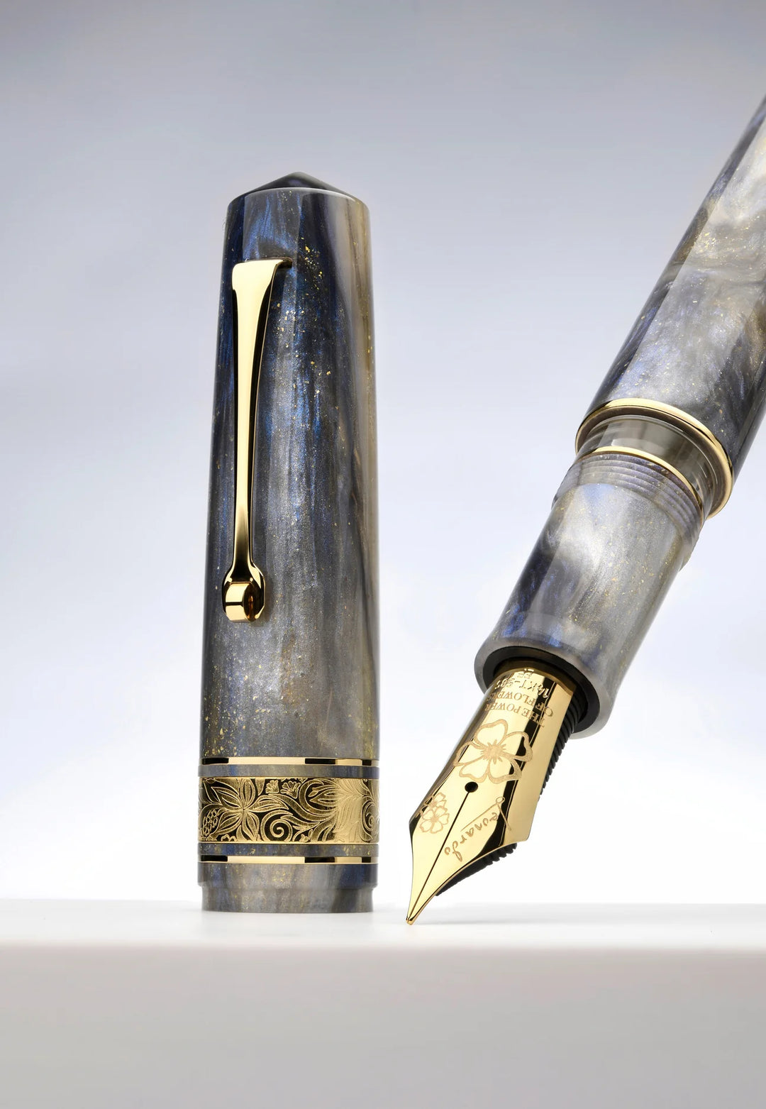 Leonardo Pen - Momento Zero Grande 2.0 Fountain Pen - Orchid Blue (Orchidea Blue) - Power of Flower 2026 Limited Edition