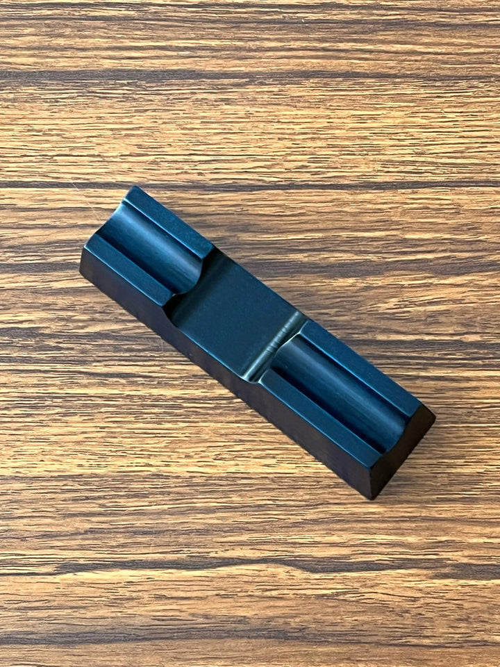 Toyooka Craft - Hinoki Blue Fountain Pen Rest