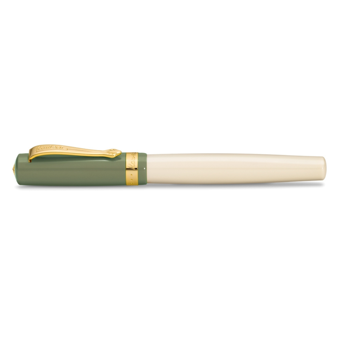 KAWECO - Student Fountain Pen - 60's Swing - Green – Buchan's KAWECO - Student Fountain Pen - 60's Swing - Green – Buchan's