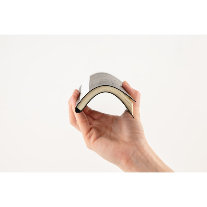 Hobonichi Techo 2026 - Weeks/Wallet Planner Book - White Line: Black [ENG/Tall & Slim/Jan Start]