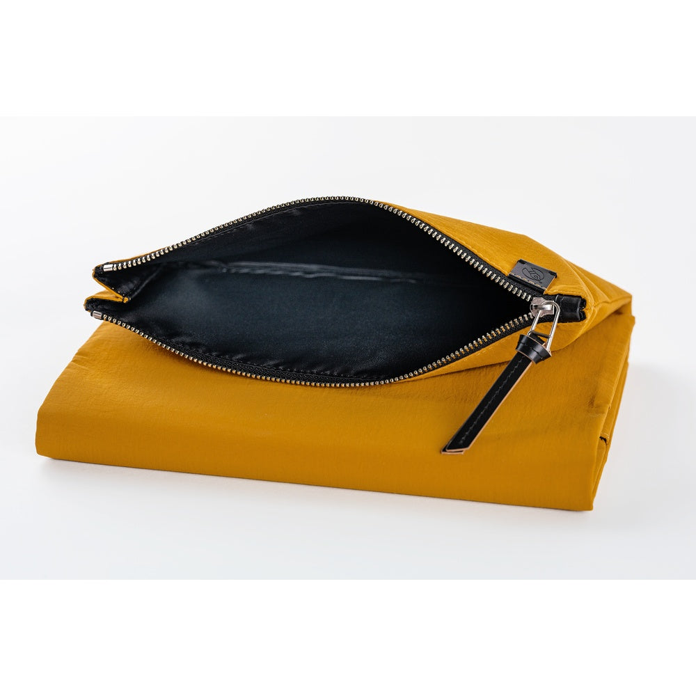 Hobonichi Techo 2026 - A5 Cover Only - Tragen: Mustard