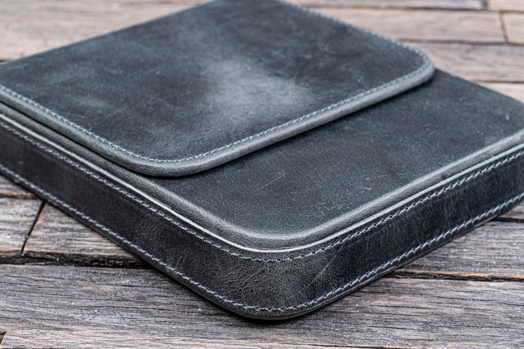 Galen Leather - Leather Magnum Opus 6 Slots Hard Pen Case with Removable Pen Tray - Crazy Horse Smoky