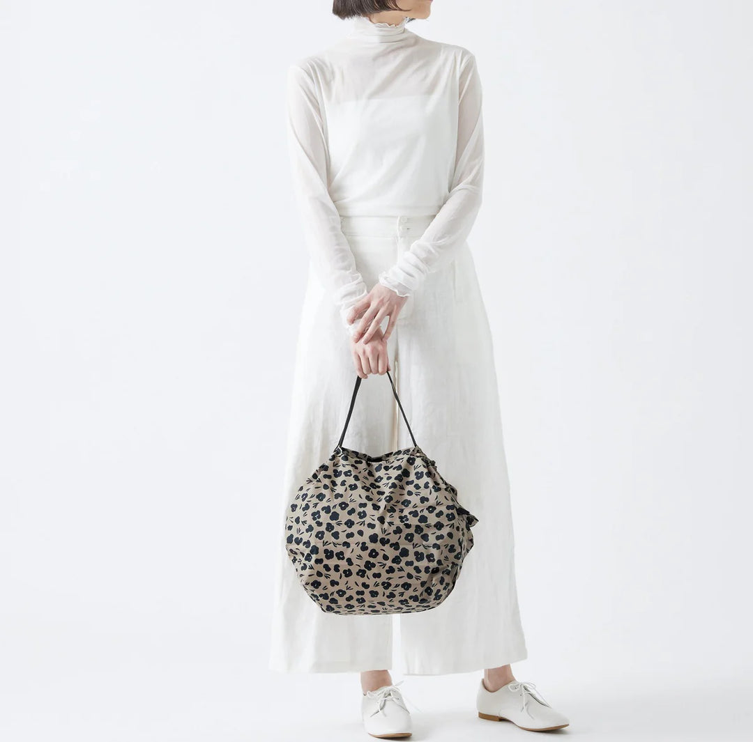 SHUPATTO - Compact Bag M (Medium) - ASHIATO Paw Marks