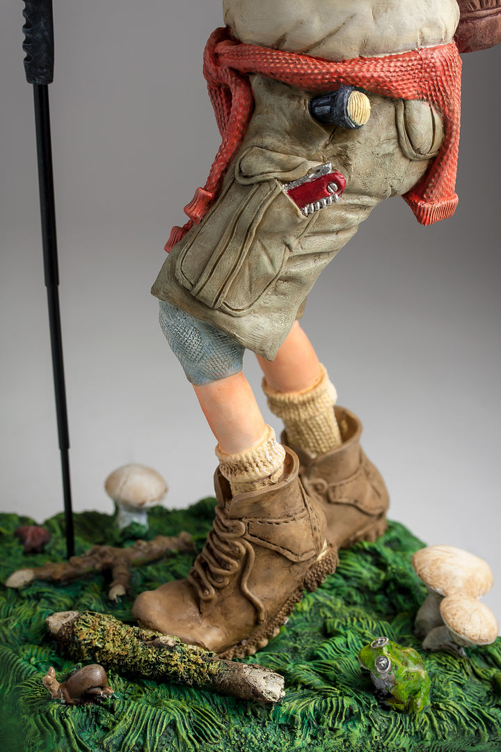 Guillermo Forchino - Comic Art Figurine - "The Hiker" - Buchan's Kerrisdale Stationery